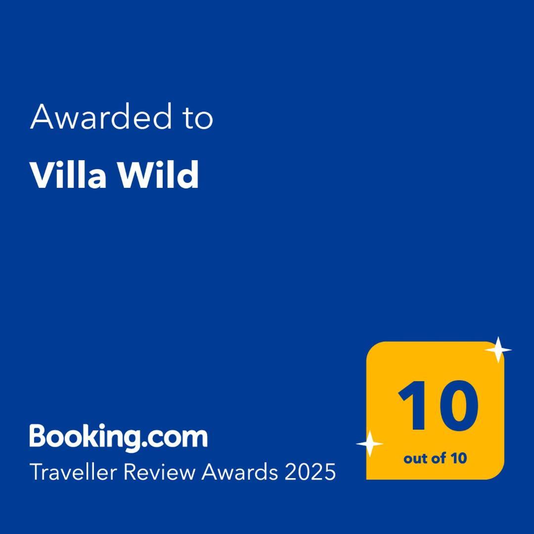 Villa Wild Петрошани Экстерьер фото